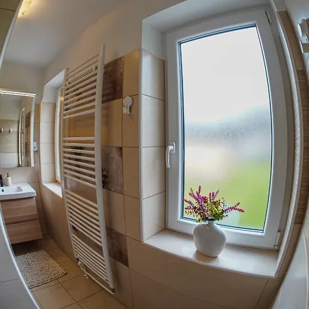 Bloom Gomzi Apartment