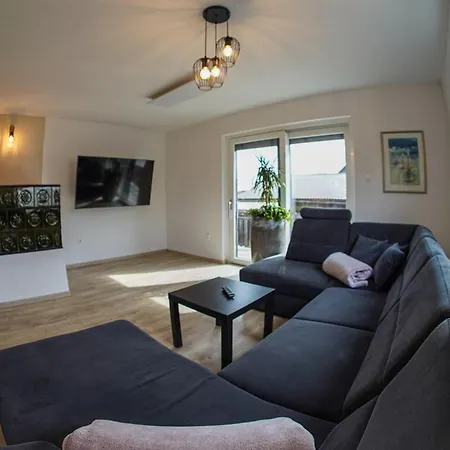 Apartment Bloom Gomzi *