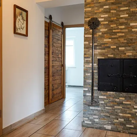 Apartment Bloom Gomzi